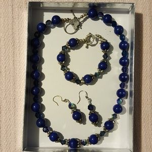 Necklace/bracelet/earring set